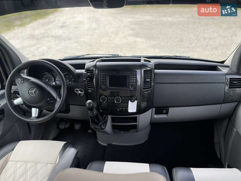 Вантажопасажирський фургон Mercedes-Benz Sprinter 2017 в Коломиї