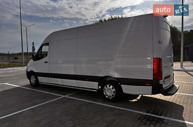 Грузовой фургон Mercedes-Benz Sprinter 2021 в 