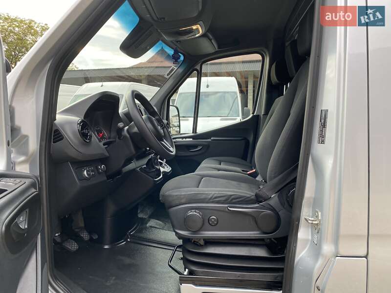 Грузовой фургон Mercedes-Benz Sprinter 2023 в Хусте