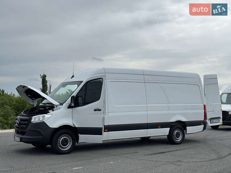 Грузовой фургон Mercedes-Benz Sprinter 2022 в Ровно
