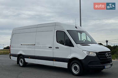 Грузовой фургон Mercedes-Benz Sprinter 2020 в 