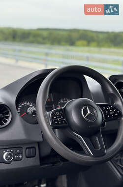 Грузовой фургон Mercedes-Benz Sprinter 2020 в 