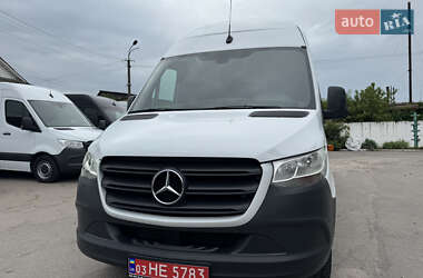 Грузовой фургон Mercedes-Benz Sprinter 2020 в 