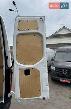Грузовой фургон Mercedes-Benz Sprinter 2020 в 
