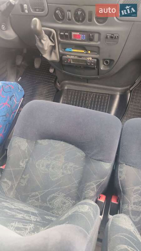 Микроавтобус Mercedes-Benz Sprinter 2001 в Кривом Роге