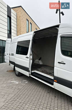 Грузовой фургон Mercedes-Benz Sprinter 2017 в 