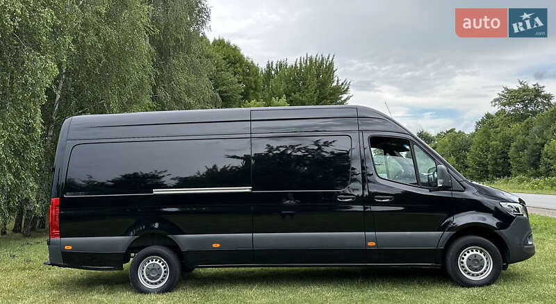 Грузопассажирский фургон Mercedes-Benz Sprinter 2020 в Кадубовцах