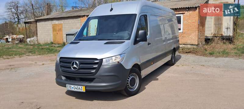 Грузовой фургон Mercedes-Benz Sprinter 2020 в 