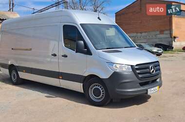 Грузовой фургон Mercedes-Benz Sprinter 2020 в 