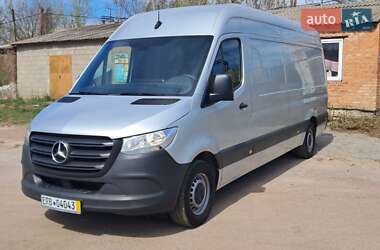 Грузовой фургон Mercedes-Benz Sprinter 2020 в 