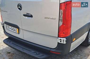 Грузовой фургон Mercedes-Benz Sprinter 2020 в 