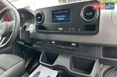 Грузовой фургон Mercedes-Benz Sprinter 2020 в 