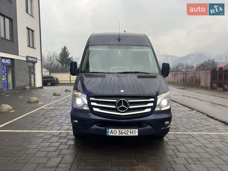 Микроавтобус Mercedes-Benz Sprinter 2014 в Сваляве