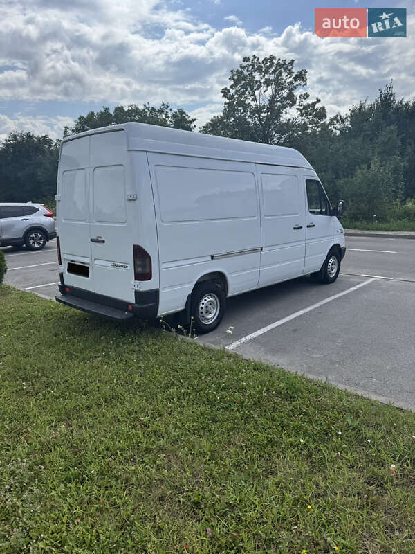 Вантажний фургон Mercedes-Benz Sprinter 2005 в Рівному
