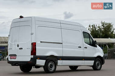 Грузовой фургон Mercedes-Benz Sprinter 2021 в 