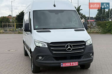 Грузовой фургон Mercedes-Benz Sprinter 2021 в 