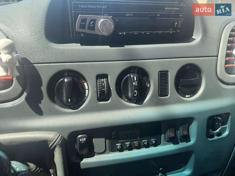 Мікроавтобус Mercedes-Benz Sprinter 2005 в Сваляві фото 9 Мікроавтобус Mercedes-Benz Sprinter 2005 в Сваляві