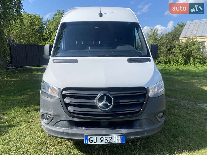 Грузовой фургон Mercedes-Benz Sprinter 2022 в Дубно