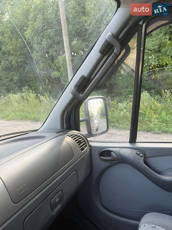 Микроавтобус Mercedes-Benz Sprinter 2005 в Хотине