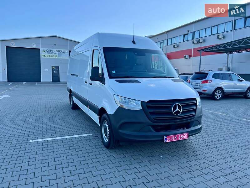 Грузовой фургон Mercedes-Benz Sprinter 2021 в Нововолынске
