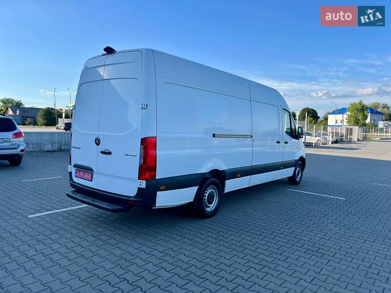 Грузовой фургон Mercedes-Benz Sprinter 2021 в Нововолынске