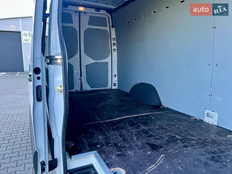 Грузовой фургон Mercedes-Benz Sprinter 2021 в Нововолынске