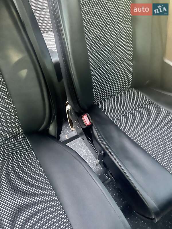 Туристический / Междугородний автобус Mercedes-Benz Sprinter 2016 в Виннице фото 26 Туристический / Междугородний автобус Mercedes-Benz Sprinter 2016 в Виннице