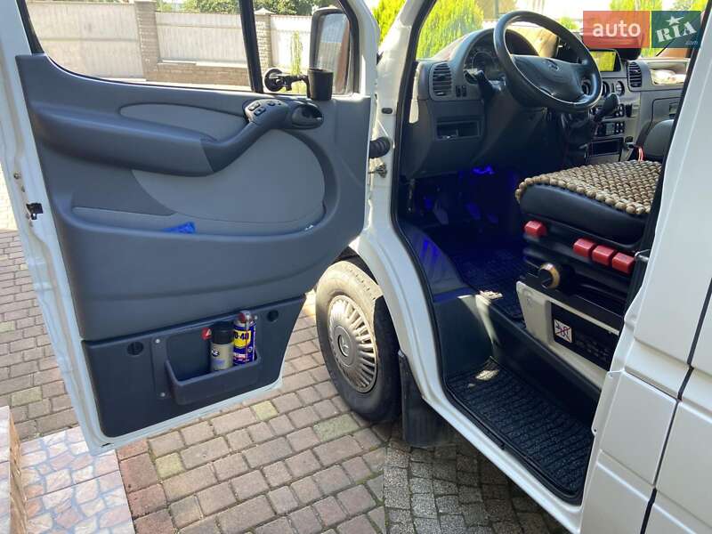 Микроавтобус Mercedes-Benz Sprinter 2005 в Калуше