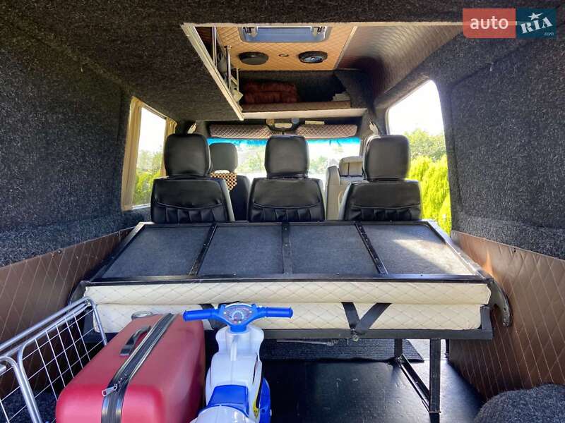 Микроавтобус Mercedes-Benz Sprinter 2005 в Калуше