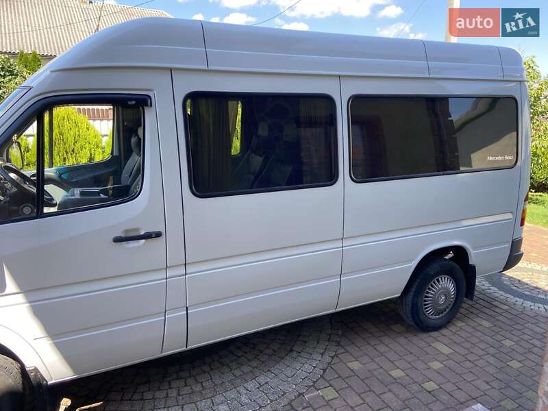 Микроавтобус Mercedes-Benz Sprinter 2005 в Калуше
