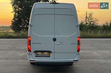 Грузовой фургон Mercedes-Benz Sprinter 2020 в 