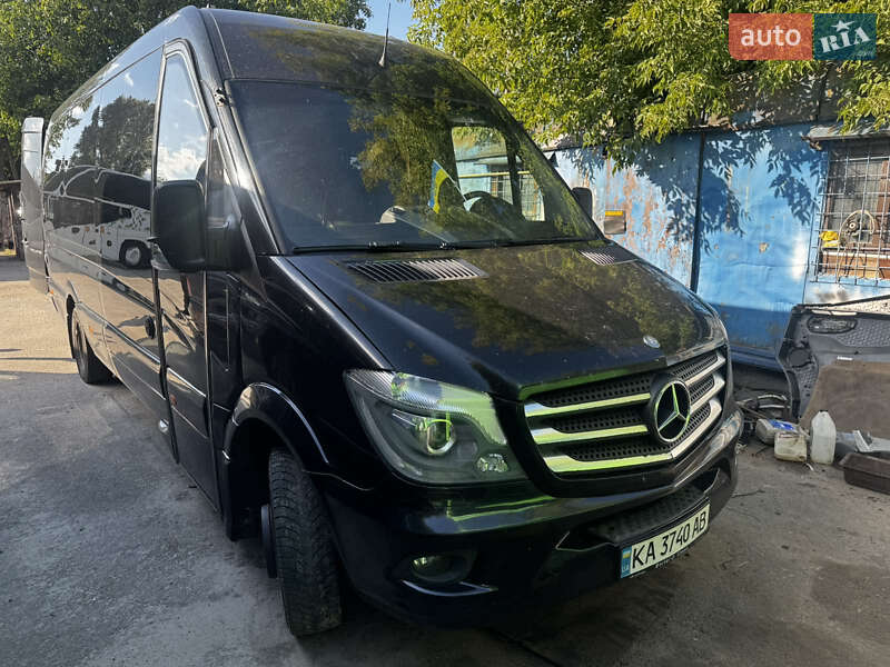 Туристический / Междугородний автобус Mercedes-Benz Sprinter 2015 в Киеве