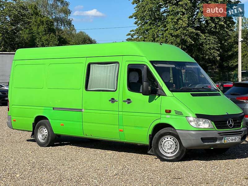 Грузопассажирский фургон Mercedes-Benz Sprinter 2006 в Стрые