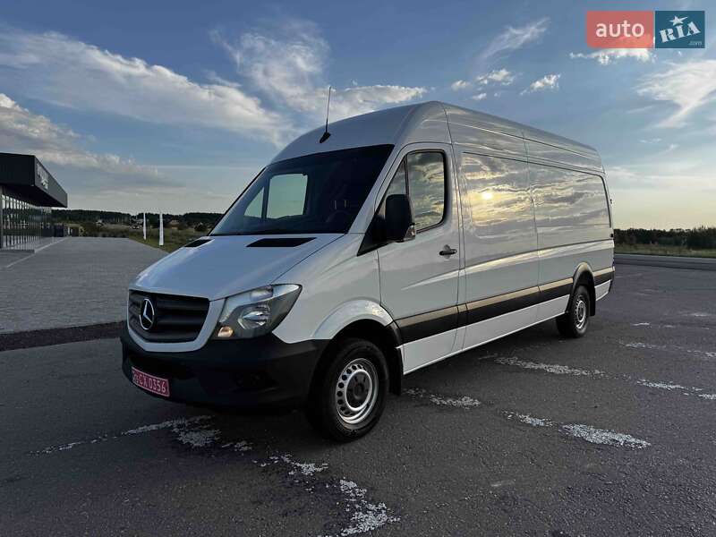 Вантажний фургон Mercedes-Benz Sprinter 2019 в Рівному