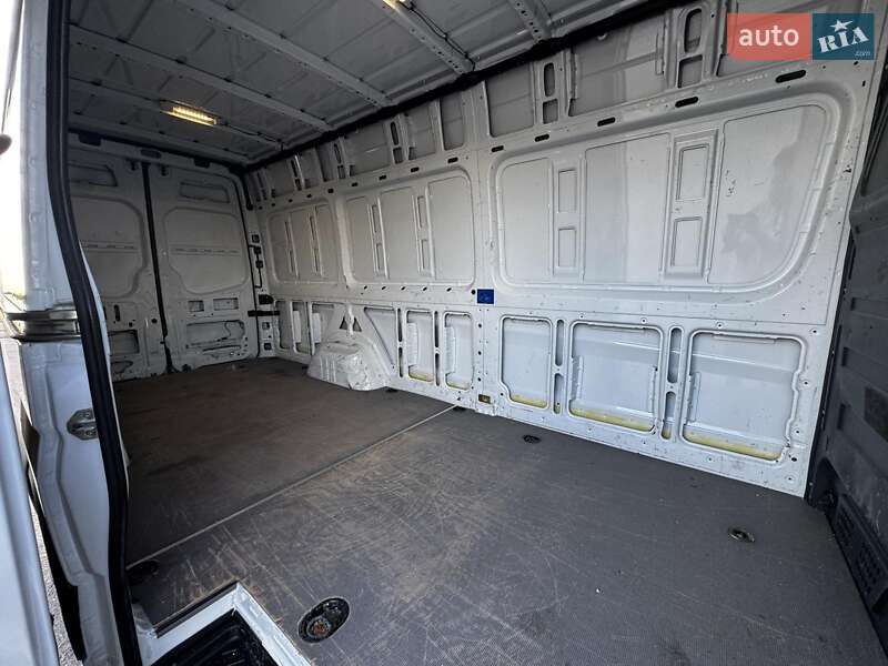 Вантажний фургон Mercedes-Benz Sprinter 2019 в Рівному