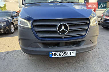 Микроавтобус Mercedes-Benz Sprinter 2020 в Корце