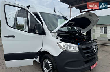 Грузовой фургон Mercedes-Benz Sprinter 2020 в 