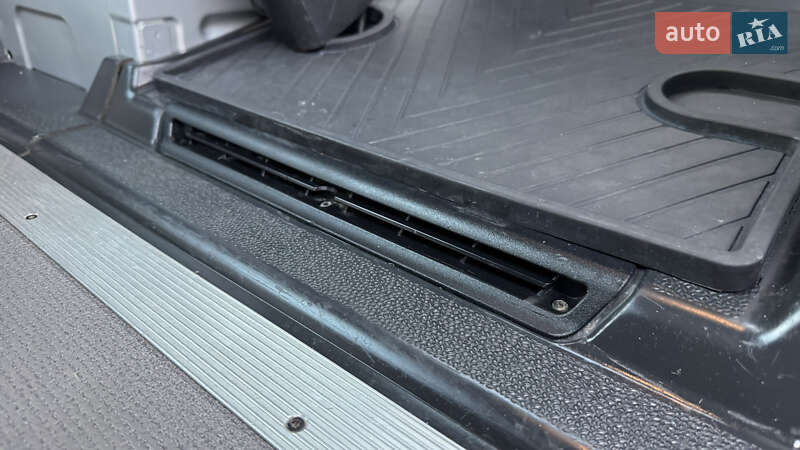 Грузовой фургон Mercedes-Benz Sprinter 2022 в Сваляве фото 93 Грузовой фургон Mercedes-Benz Sprinter 2022 в Сваляве