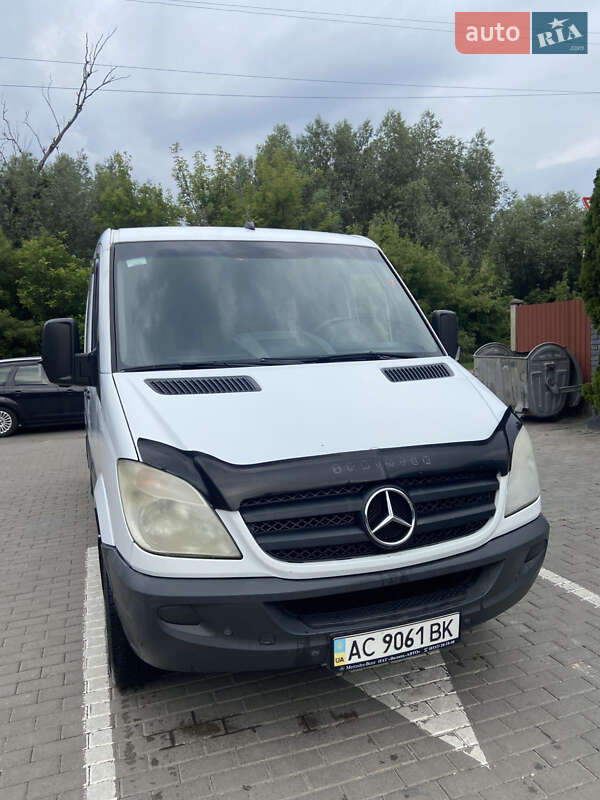 Грузовой фургон Mercedes-Benz Sprinter 2008 в Луцке фото Грузовой фургон Mercedes-Benz Sprinter 2008 в Луцке