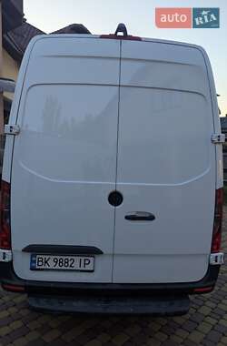 Грузовой фургон Mercedes-Benz Sprinter 2021 в  фото 14 Грузовой фургон Mercedes-Benz Sprinter 2021 в