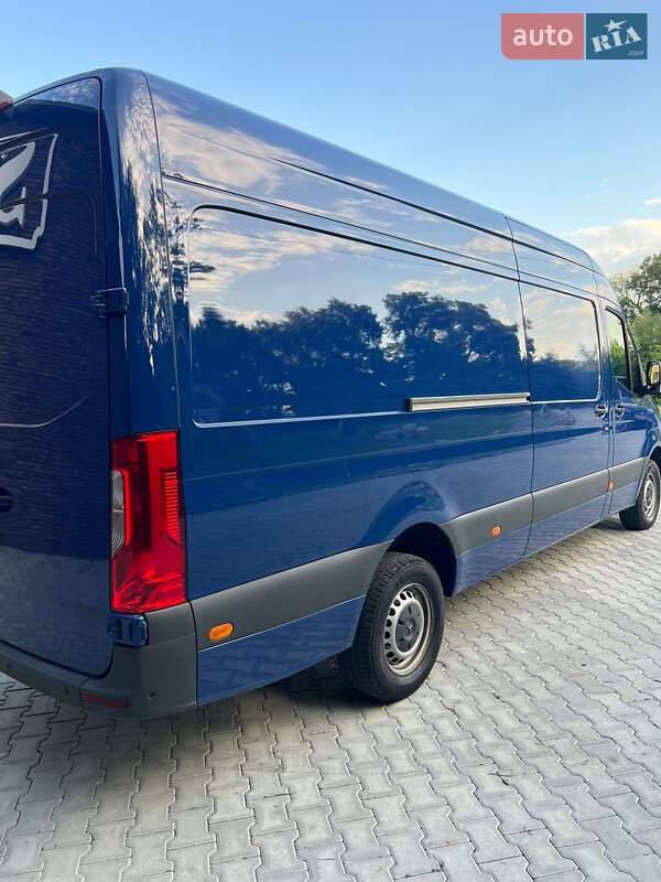 Грузовой фургон Mercedes-Benz Sprinter 2022 в Черновцах