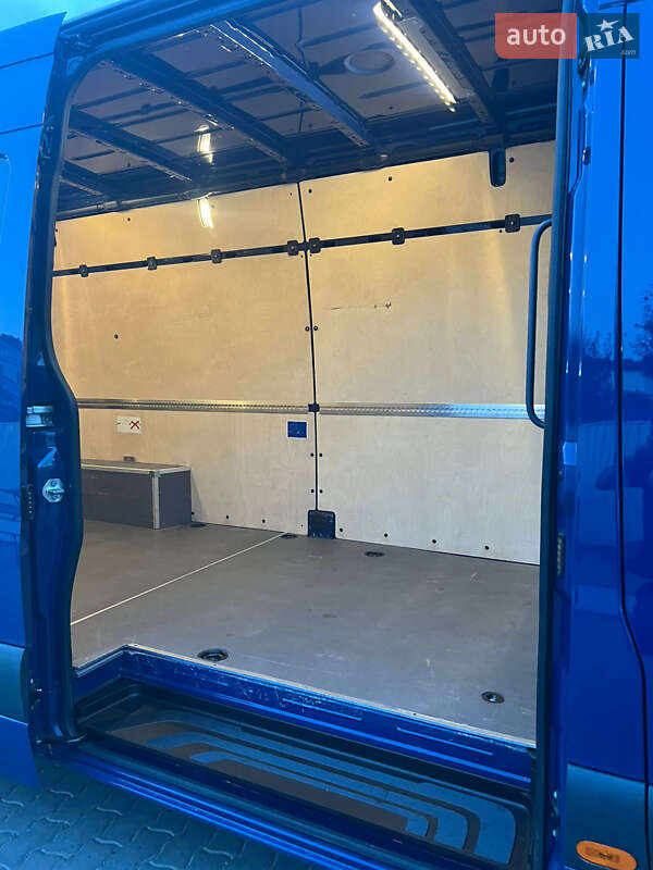 Грузовой фургон Mercedes-Benz Sprinter 2022 в Черновцах