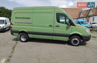 Грузовой фургон Mercedes-Benz Sprinter 2011 в 