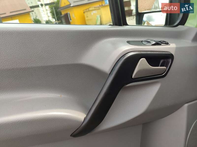 Грузовой фургон Mercedes-Benz Sprinter 2011 в Ровно