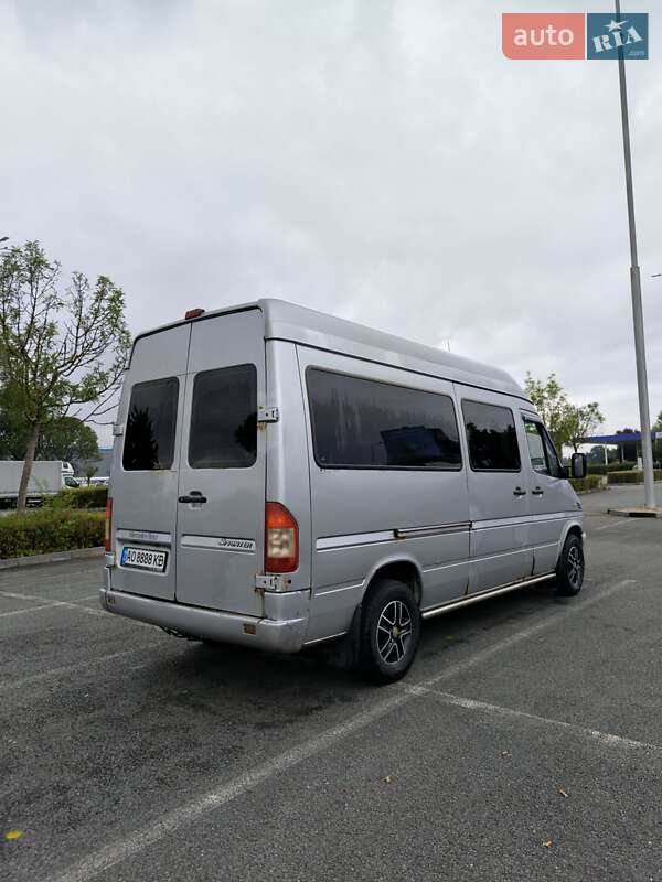 Микроавтобус Mercedes-Benz Sprinter 2005 в Сваляве