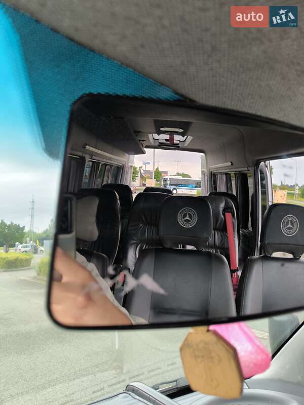 Микроавтобус Mercedes-Benz Sprinter 2005 в Сваляве