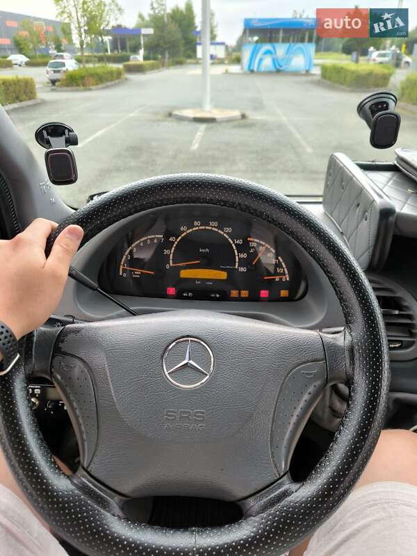 Микроавтобус Mercedes-Benz Sprinter 2005 в Сваляве