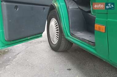 Грузовой фургон Mercedes-Benz Sprinter 2003 в 