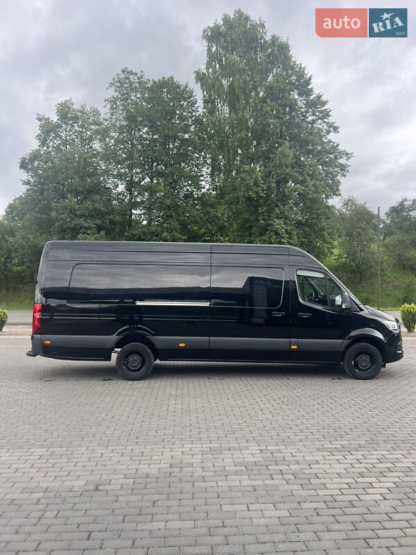 Грузовой фургон Mercedes-Benz Sprinter 2021 в 