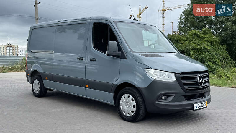 Mercedes-Benz Sprinter 2021